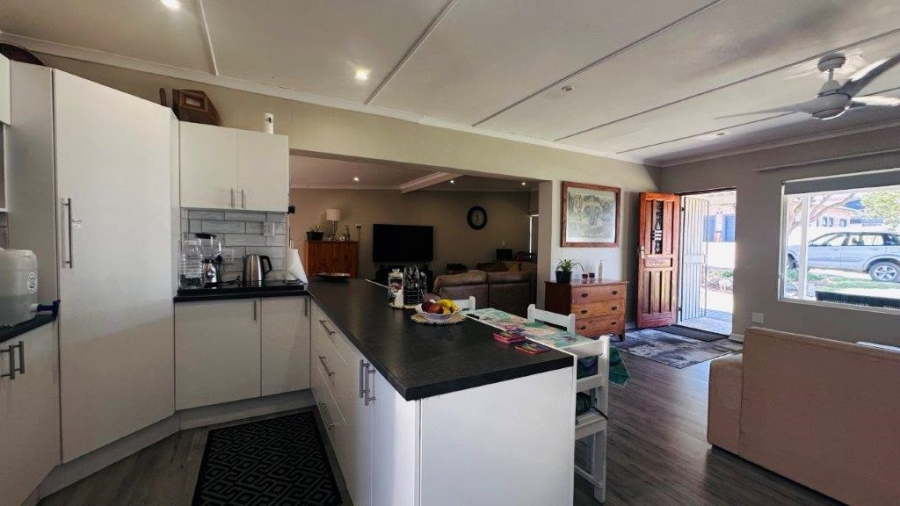 3 Bedroom Property for Sale in Stilbaai Wes Western Cape